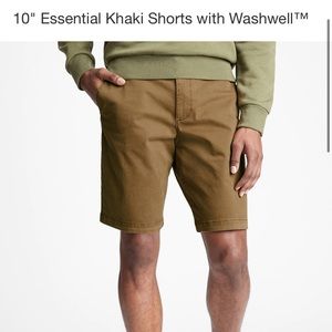 Men’s GAP khaki shorts